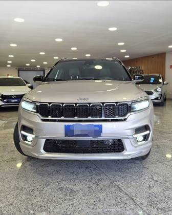 JEEP COMMANDER 1.3 T270 TURBO FLEX OVERLAND AT6 JEEP COMMANDER 1.3 T270 TURBO FLEX OVERLAND AT6